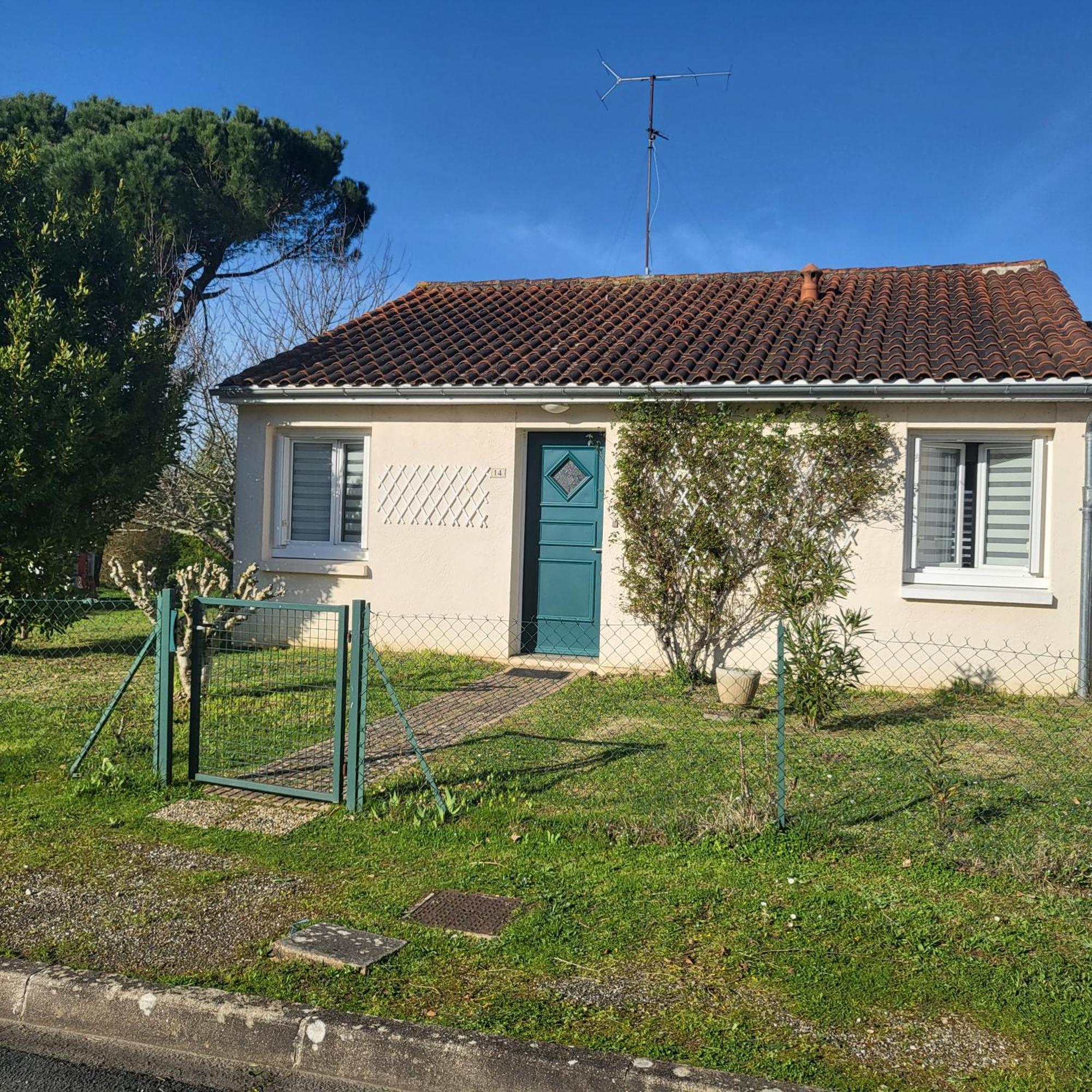 Maison De Vacances En Perigord Noir Le Buisson-de-Cadouin Dış mekan fotoğraf